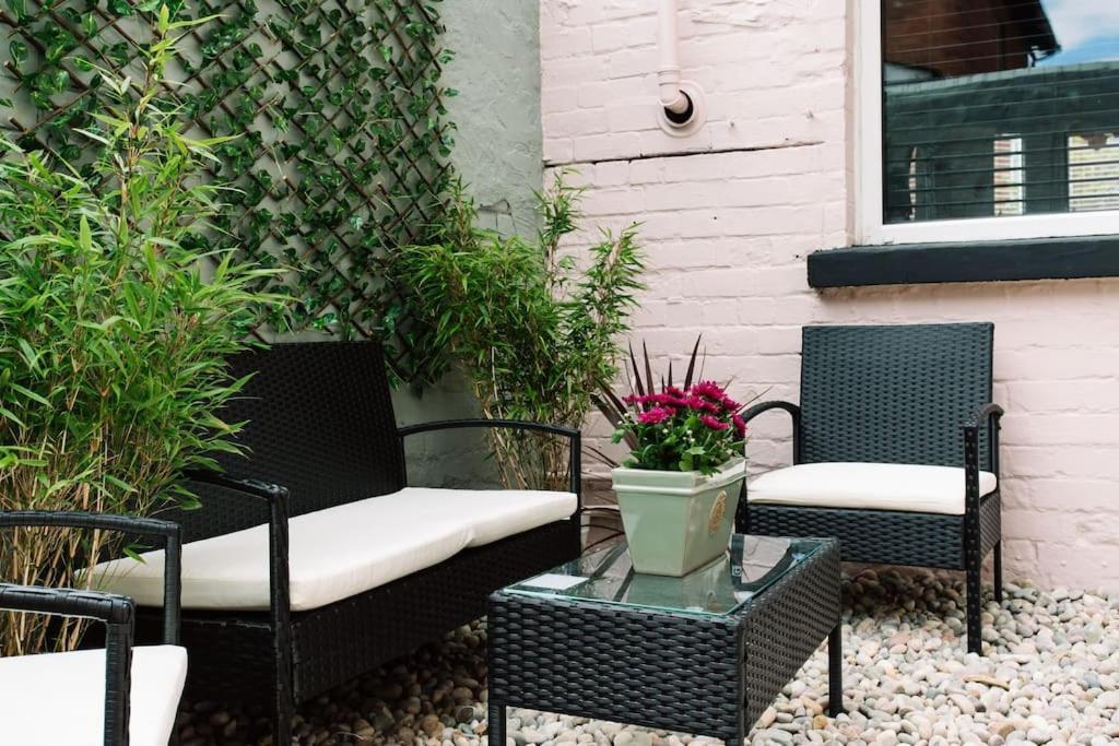 Designer 4-bed In The Heart Of Hébergement de vacances Belfast